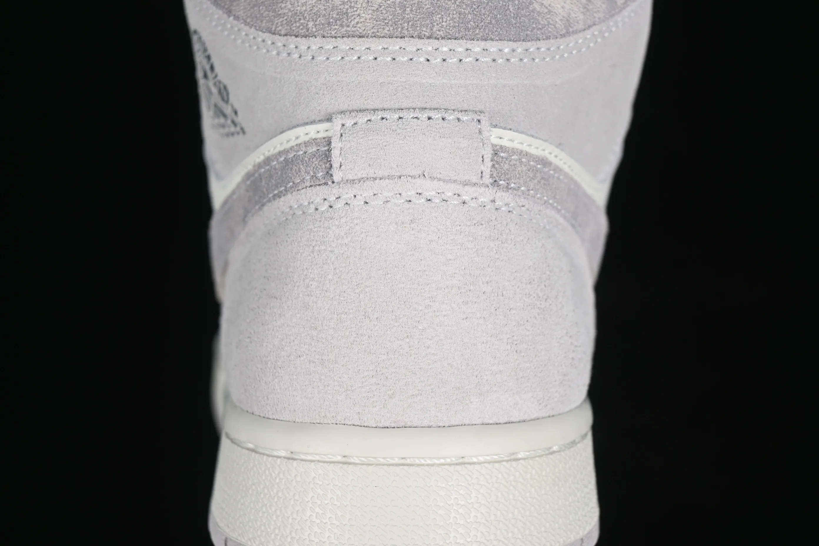 All categories Air Jordan Jordan series basketball shoes Air Jordan 1 Mid Air Jordan 1 Mid AJ1 Joe 1 white and gray color Zhongbang basketball shoes FQ7720-002
